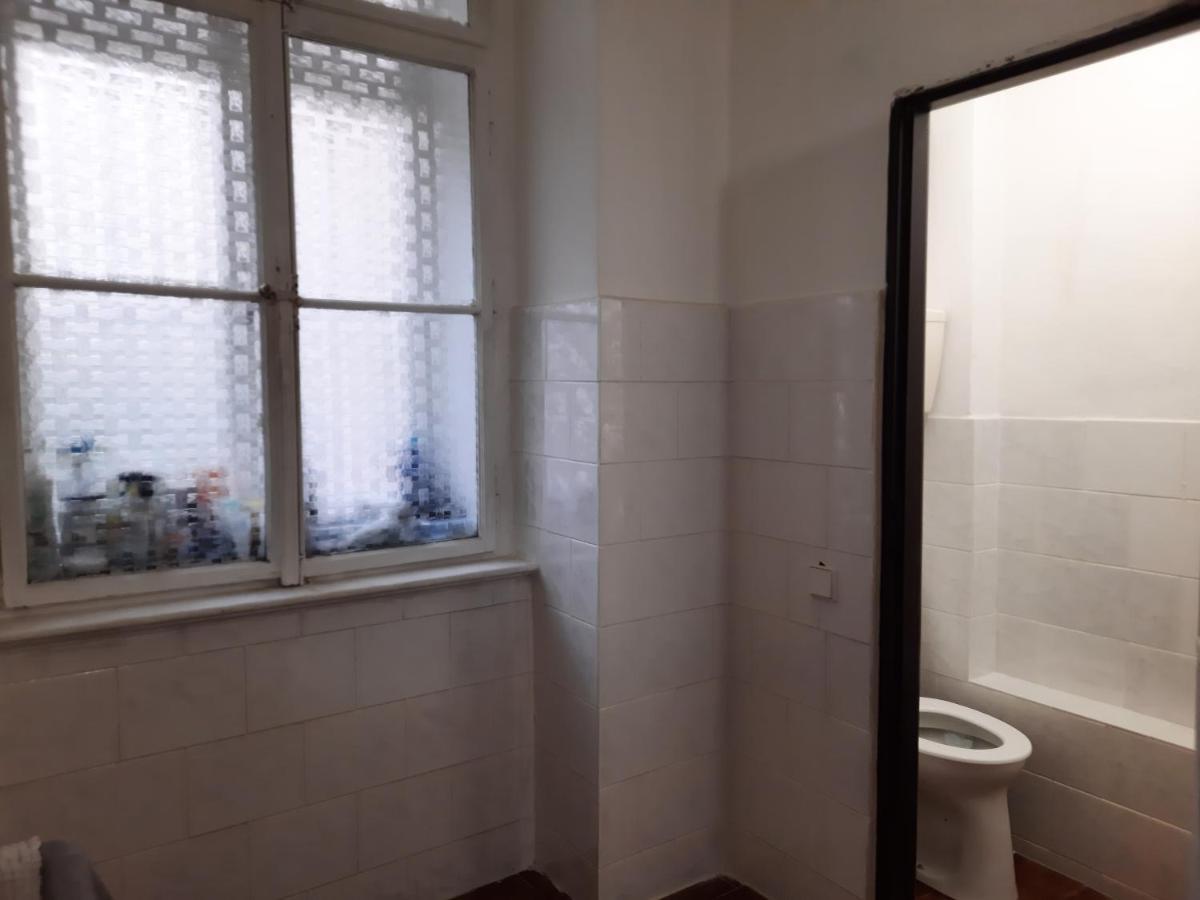 Downtown Prague Minimalistic Room In Flatshare Exterior photo