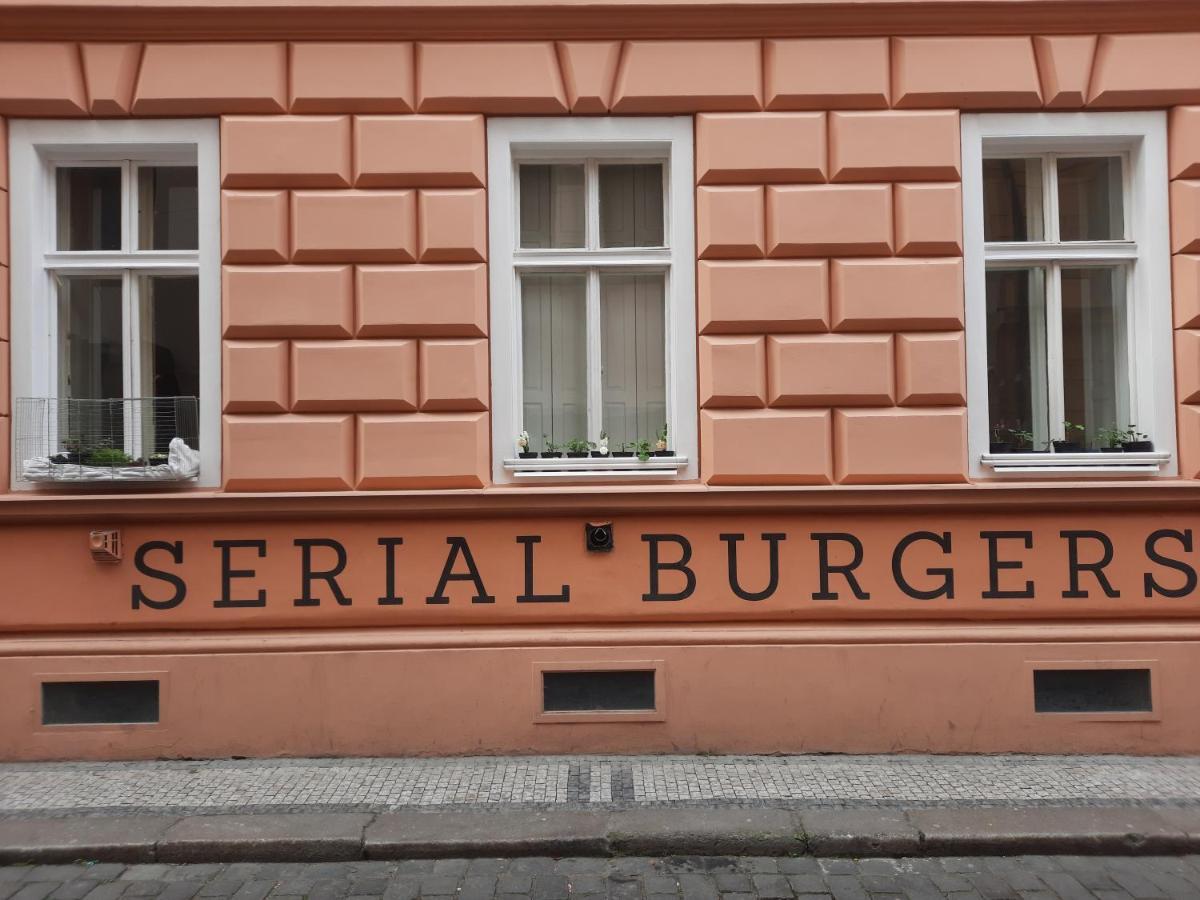Downtown Prague Minimalistic Room In Flatshare Exterior photo